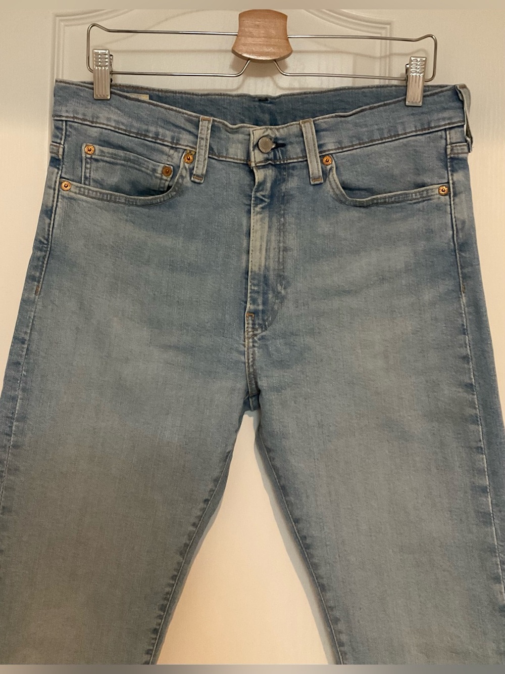 Premium Levi's 510 men’s Light Blue Denim Jeans, with Copper Rivets. W34*L32,